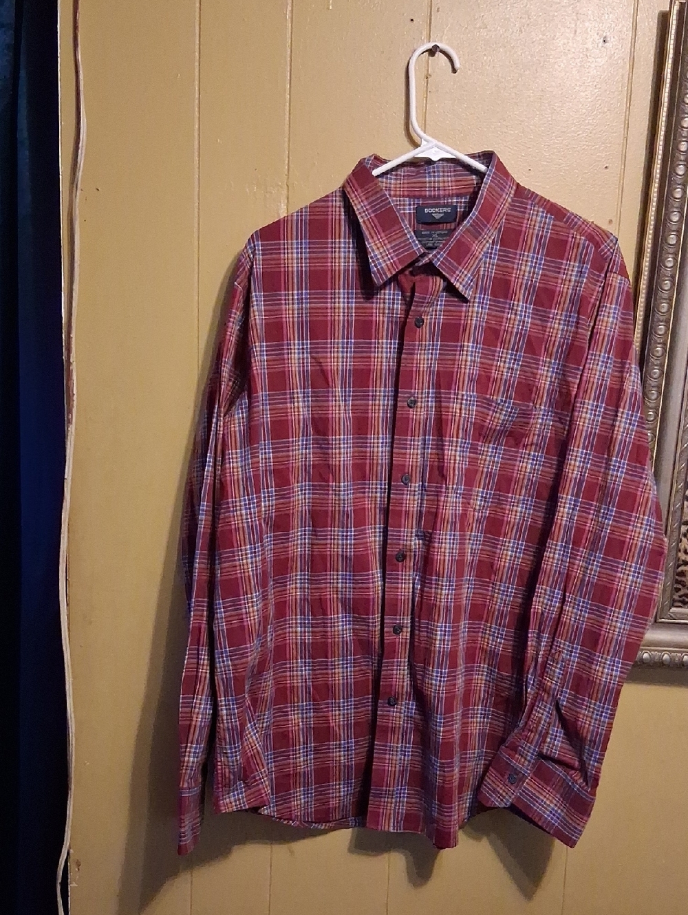 Dockers Men's Red and Blue Plaid Button-Down Shirt